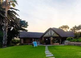 Dutton's Cove Guest House 2