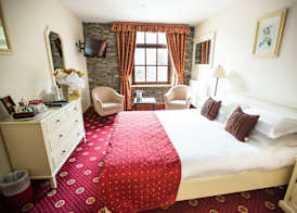 Whitewater Hotel & Spa 4