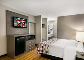 Red Roof Inn Denver 4