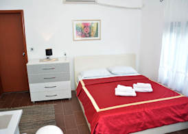Apartments MaXhit 2