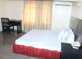 Sissi Hotel 4