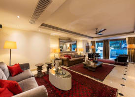 Best Western Plus Embassy Hotel 3