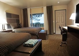Crescent Bay Inn 5