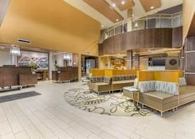 Best Western Plus Franciscan Square Inn & Suites Steubenville 2