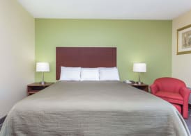 Howard Johnson by Wyndham Athens 3