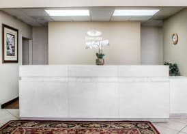 Econo Lodge Springfield I-44 4