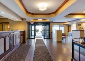 Comfort Suites South Haven near I-96 3