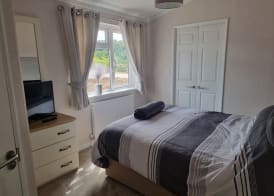 Pet Friendly 2-bed Luxury Lodge in Routh w/ Hottub 2
