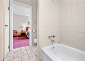 Royal Inn and Suites at Guelph 5