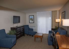 Comfort Inn & Suites Erie - Splash Lagoon Indoor Waterpark 3