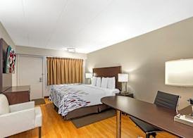Red Roof Inn Milwaukee – Airport/Oak Creek 4