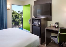 SureStay Hotel by Best Western San Diego Pacific Beach 3