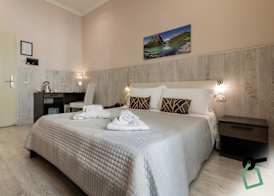 HOTIDAY Room Collection - Palermo Politeama 5