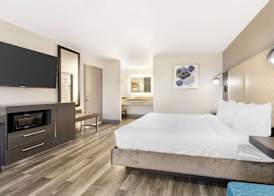 Best Western Marina State Beach 5