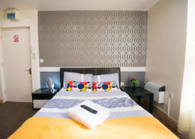 Snooze Apartments Flat 51 4