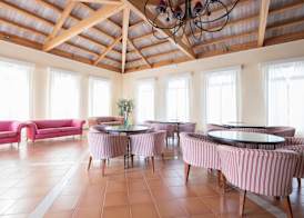 Royal Suite 2