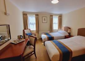 Royal Swan, Ashley Manor - B&B 5