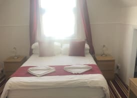 The Grosvenor 4