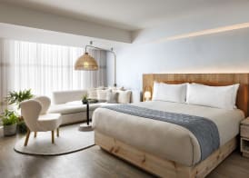 1 Hotel Toronto 4