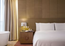 Renaissance Chengdu Hotel 5