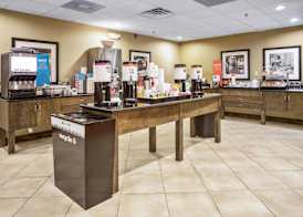 Hampton Inn Wilson Downtown 4
