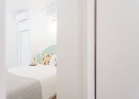 A Step From the Dome Apartment by Rent all Como 4