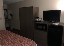 MHO INN and SUITES 4