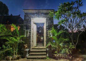 221 Garden Cottages 2