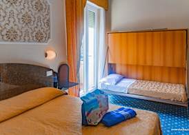Hotel River fronte mare con piscina 2