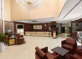 Howard Johnson Bur Dubai 2