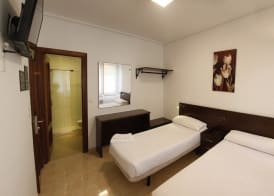 Hotel Artxanda Bilbao, Parking Gratuito en el Exterior Junto al Hotel 5