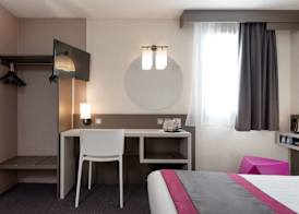 Kyriad Saint-Etienne Centre 3