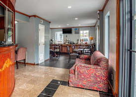 Rodeway Inn & Suites Fort Jackson 3