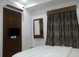 Hotel Apex Inn 5