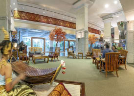 Ramada by Wyndham Bangkok Chaophya Park 2