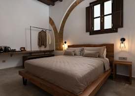 Ancient Knights Luxury Suites 4