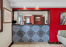 Econo Lodge Charlotte Airport Area 5