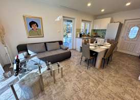 Apartment Toma 1 2