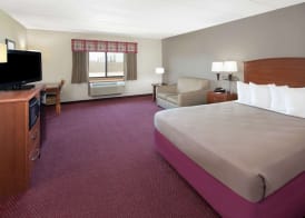AmericInn by Wyndham Iowa Falls 5