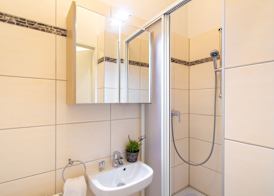 CheckVienna Apartment Puchsbaumgasse 4