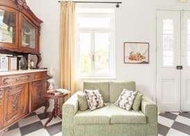 Stylish Art Deco Apartment Close To The Beach 4