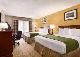 Country Inn & Suites by Radisson, Marion, OH 5