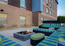 Home2 Suites By Hilton Grand Rapids Airport 2