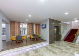 Esal Hotel 4