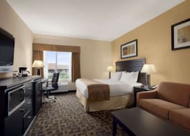 Days Inn & Suites by Wyndham Winnipeg Airport Manitoba 5