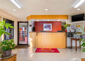 Econo Lodge 5