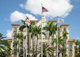 Embassy Suites by Hilton Miami International Airport 2