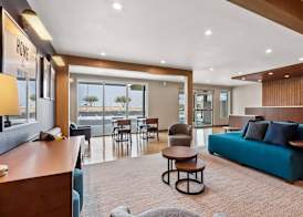 Everhome Suites El Paso Airport near Fort Bliss by Choice Hotels 3