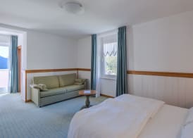 Hotel Londra Slow Living Molveno 3