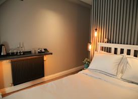 HOTEL BRONTE 5